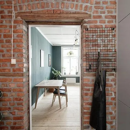 Botanical Garden Apartment *